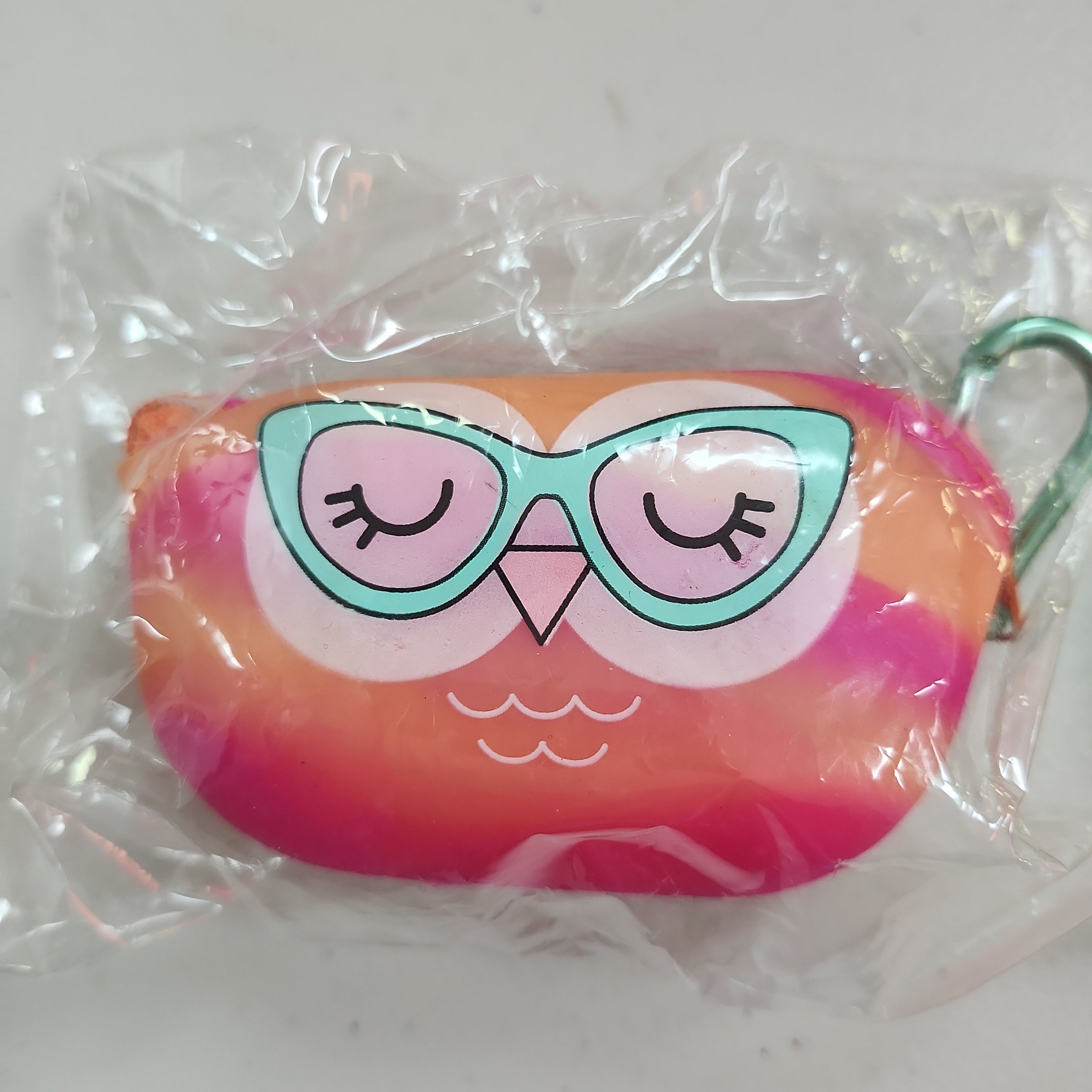 Pouch, glitter gel pen, notepad, carabiner